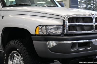 2001 Dodge Ram 2500 SLT  2-OWNERS SINCE NEW* 100% RUST FREE* NEW 33 " BFG KO3 10-PLYS* UPGRADED EXTERNAL INJECTION PUMP* NEW BRAKES - ROTORS - CALIPERS - BRAKE FLUID - WIPERS - AIR FILTER* NEVER HAD 5TH WHEELS OR GOOSNECK - Photo 12 - Portland, OR 97230