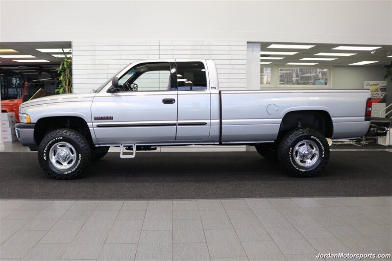 2001 Dodge Ram 2500 SLT  2-OWNERS SINCE NEW* 100% RUST FREE* NEW 33 " BFG KO3 10-PLYS* UPGRADED EXTERNAL INJECTION PUMP* NEW BRAKES - ROTORS - CALIPERS - BRAKE FLUID - WIPERS - AIR FILTER* NEVER HAD 5TH WHEELS OR GOOSNECK - Photo 3 - Portland, OR 97230