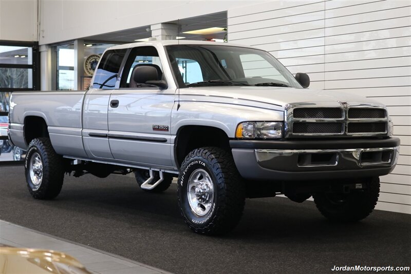 2001 Dodge Ram 2500 SLT  2-OWNERS SINCE NEW* 100% RUST FREE* NEW 33 " BFG KO3 10-PLYS* UPGRADED EXTERNAL INJECTION PUMP* NEW BRAKES - ROTORS - CALIPERS - BRAKE FLUID - WIPERS - AIR FILTER* NEVER HAD 5TH WHEELS OR GOOSNECK - Photo 2 - Portland, OR 97230