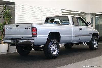 2001 Dodge Ram 2500 SLT  2-OWNERS SINCE NEW* 100% RUST FREE* NEW 33 " BFG KO3 10-PLYS* UPGRADED EXTERNAL INJECTION PUMP* NEW BRAKES - ROTORS - CALIPERS - BRAKE FLUID - WIPERS - AIR FILTER* NEVER HAD 5TH WHEELS OR GOOSNECK - Photo 6 - Portland, OR 97230