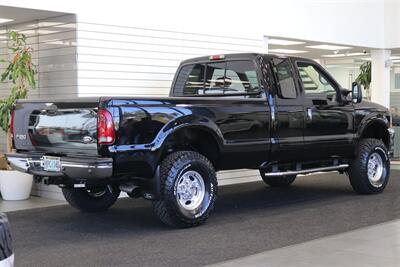 2001 Ford F-250 XLT  1-OWNER* 100% RUST FREE* NEW 2.5 " LEVEL KIT W/ NEW 35 " BFG KO3 10-PLYs* ALL SERVICE RECORDS SINCE NEW @FORD DEALER* NEW BRAKES-ROTORS-CALIPERS-COOLANT FLUSH-BRAKE FLUID-THERMOSTAT* ALL BOOKS & KEYS - Photo 7 - Portland, OR 97230