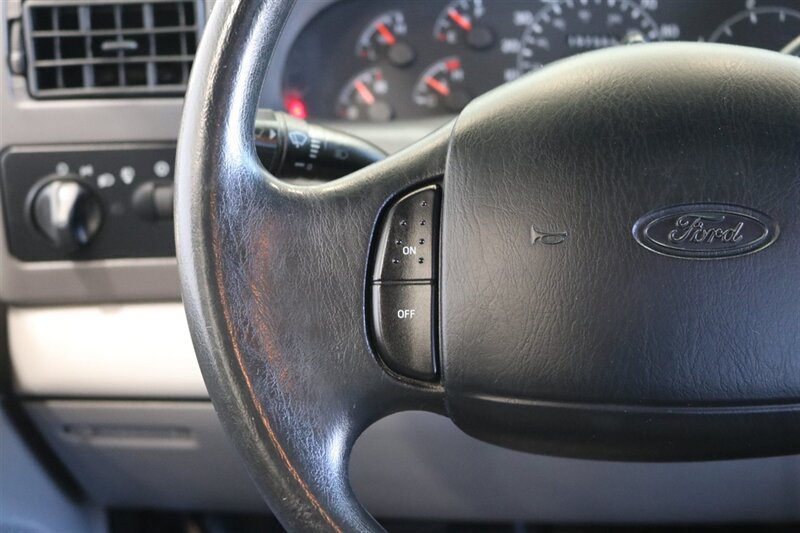 2001 Ford F-250 XLT  1-OWNER* 100% RUST FREE* NEW 2.5 " LEVEL KIT W/ NEW 35 " BFG KO3 10-PLYs* ALL SERVICE RECORDS SINCE NEW @FORD DEALER* NEW BRAKES-ROTORS-CALIPERS-COOLANT FLUSH-BRAKE FLUID-THERMOSTAT* ALL BOOKS & KEYS - Photo 84 - Portland, OR 97230