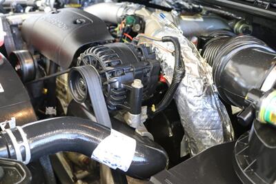 2001 Ford F-250 XLT  1-OWNER* 100% RUST FREE* NEW 2.5 " LEVEL KIT W/ NEW 35 " BFG KO3 10-PLYs* ALL SERVICE RECORDS SINCE NEW @FORD DEALER* NEW BRAKES-ROTORS-CALIPERS-COOLANT FLUSH-BRAKE FLUID-THERMOSTAT* ALL BOOKS & KEYS - Photo 39 - Portland, OR 97230