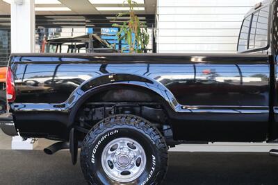 2001 Ford F-250 XLT  1-OWNER* 100% RUST FREE* NEW 2.5 " LEVEL KIT W/ NEW 35 " BFG KO3 10-PLYs* ALL SERVICE RECORDS SINCE NEW @FORD DEALER* NEW BRAKES-ROTORS-CALIPERS-COOLANT FLUSH-BRAKE FLUID-THERMOSTAT* ALL BOOKS & KEYS - Photo 57 - Portland, OR 97230