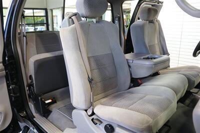 2001 Ford F-250 XLT  1-OWNER* 100% RUST FREE* NEW 2.5 " LEVEL KIT W/ NEW 35 " BFG KO3 10-PLYs* ALL SERVICE RECORDS SINCE NEW @FORD DEALER* NEW BRAKES-ROTORS-CALIPERS-COOLANT FLUSH-BRAKE FLUID-THERMOSTAT* ALL BOOKS & KEYS - Photo 17 - Portland, OR 97230