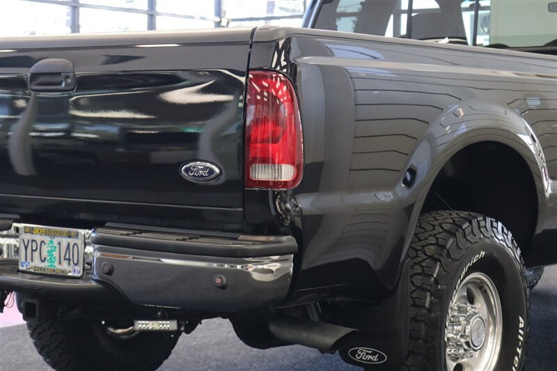 2001 Ford F-250 XLT  1-OWNER* 100% RUST FREE* NEW 2.5 " LEVEL KIT W/ NEW 35 " BFG KO3 10-PLYs* ALL SERVICE RECORDS SINCE NEW @FORD DEALER* NEW BRAKES-ROTORS-CALIPERS-COOLANT FLUSH-BRAKE FLUID-THERMOSTAT* ALL BOOKS & KEYS - Photo 40 - Portland, OR 97230