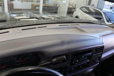 2001 Ford F-250 XLT  1-OWNER* 100% RUST FREE* NEW 2.5 " LEVEL KIT W/ NEW 35 " BFG KO3 10-PLYs* ALL SERVICE RECORDS SINCE NEW @FORD DEALER* NEW BRAKES-ROTORS-CALIPERS-COOLANT FLUSH-BRAKE FLUID-THERMOSTAT* ALL BOOKS & KEYS - Photo 92 - Portland, OR 97230