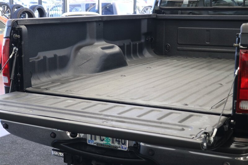 2001 Ford F-250 XLT  1-OWNER* 100% RUST FREE* NEW 2.5 " LEVEL KIT W/ NEW 35 " BFG KO3 10-PLYs* ALL SERVICE RECORDS SINCE NEW @FORD DEALER* NEW BRAKES-ROTORS-CALIPERS-COOLANT FLUSH-BRAKE FLUID-THERMOSTAT* ALL BOOKS & KEYS - Photo 43 - Portland, OR 97230