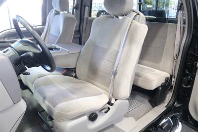 2001 Ford F-250 XLT  1-OWNER* 100% RUST FREE* NEW 2.5 " LEVEL KIT W/ NEW 35 " BFG KO3 10-PLYs* ALL SERVICE RECORDS SINCE NEW @FORD DEALER* NEW BRAKES-ROTORS-CALIPERS-COOLANT FLUSH-BRAKE FLUID-THERMOSTAT* ALL BOOKS & KEYS - Photo 16 - Portland, OR 97230