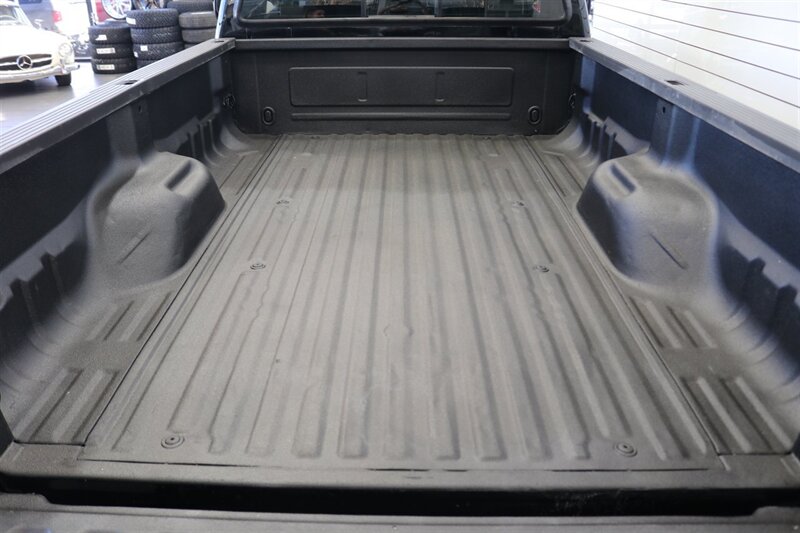 2001 Ford F-250 XLT  1-OWNER* 100% RUST FREE* NEW 2.5 " LEVEL KIT W/ NEW 35 " BFG KO3 10-PLYs* ALL SERVICE RECORDS SINCE NEW @FORD DEALER* NEW BRAKES-ROTORS-CALIPERS-COOLANT FLUSH-BRAKE FLUID-THERMOSTAT* ALL BOOKS & KEYS - Photo 44 - Portland, OR 97230