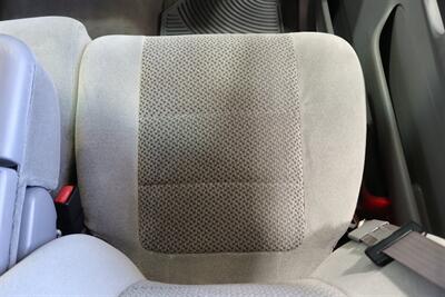 2001 Ford F-250 XLT  1-OWNER* 100% RUST FREE* NEW 2.5 " LEVEL KIT W/ NEW 35 " BFG KO3 10-PLYs* ALL SERVICE RECORDS SINCE NEW @FORD DEALER* NEW BRAKES-ROTORS-CALIPERS-COOLANT FLUSH-BRAKE FLUID-THERMOSTAT* ALL BOOKS & KEYS - Photo 77 - Portland, OR 97230