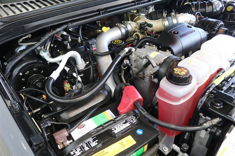 2001 Ford F-250 XLT  1-OWNER* 100% RUST FREE* NEW 2.5 " LEVEL KIT W/ NEW 35 " BFG KO3 10-PLYs* ALL SERVICE RECORDS SINCE NEW @FORD DEALER* NEW BRAKES-ROTORS-CALIPERS-COOLANT FLUSH-BRAKE FLUID-THERMOSTAT* ALL BOOKS & KEYS - Photo 36 - Portland, OR 97230