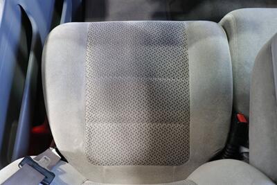 2001 Ford F-250 XLT  1-OWNER* 100% RUST FREE* NEW 2.5 " LEVEL KIT W/ NEW 35 " BFG KO3 10-PLYs* ALL SERVICE RECORDS SINCE NEW @FORD DEALER* NEW BRAKES-ROTORS-CALIPERS-COOLANT FLUSH-BRAKE FLUID-THERMOSTAT* ALL BOOKS & KEYS - Photo 76 - Portland, OR 97230