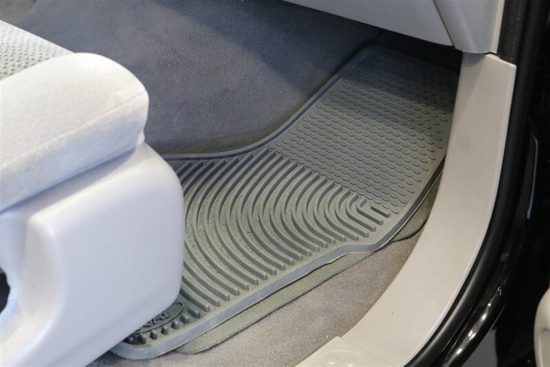 2001 Ford F-250 XLT  1-OWNER* 100% RUST FREE* NEW 2.5 " LEVEL KIT W/ NEW 35 " BFG KO3 10-PLYs* ALL SERVICE RECORDS SINCE NEW @FORD DEALER* NEW BRAKES-ROTORS-CALIPERS-COOLANT FLUSH-BRAKE FLUID-THERMOSTAT* ALL BOOKS & KEYS - Photo 90 - Portland, OR 97230