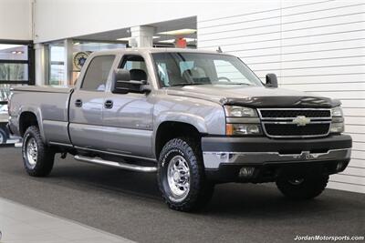 2006 Chevrolet Silverado 2500  1-OWNER* 0-RUST* LONG BED* LBZ* 84K MLS* 0-MODIFICATIONS* 100% STOCK* NEVER HAD A 5TH WHEEL OR GOOSE NECK* NEW 33 "BFG KO3s* FULL FRESH SERVICE* - Photo 2 - Portland, OR 97230