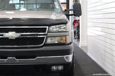 2006 Chevrolet Silverado 2500  1-OWNER* 0-RUST* LONG BED* LBZ* 84K MLS* 0-MODIFICATIONS* 100% STOCK* NEVER HAD A 5TH WHEEL OR GOOSE NECK* NEW 33 "BFG KO3s* FULL FRESH SERVICE* - Photo 25 - Portland, OR 97230