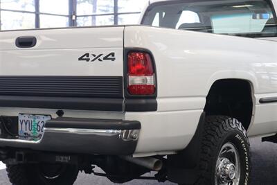 1999 Dodge Ram 2500 Laramie SLT  V-10 MAGNUM* 5-SPEED MANUAL* 58K ACTUAL MILES* NEVER HAD 5TH WHEEL OR GOOSENECK* NEW 33 " BFG KO3 10-PLYS* NEW BRAKES / SWAY BAR LINKS / BRAKE & COOLANT FLUSH* ALL ORIGINAL BOOKS-WINDOW STICKER-KEYS* - Photo 42 - Portland, OR 97230