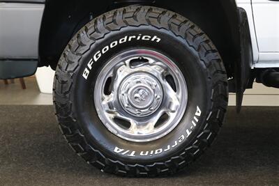 1999 Dodge Ram 2500 Laramie SLT  V-10 MAGNUM* 5-SPEED MANUAL* 58K ACTUAL MILES* NEVER HAD 5TH WHEEL OR GOOSENECK* NEW 33 " BFG KO3 10-PLYS* NEW BRAKES / SWAY BAR LINKS / BRAKE & COOLANT FLUSH* ALL ORIGINAL BOOKS-WINDOW STICKER-KEYS* - Photo 20 - Portland, OR 97230