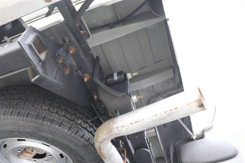 1999 Dodge Ram 2500 Laramie SLT  V-10 MAGNUM* 5-SPEED MANUAL* 58K ACTUAL MILES* NEVER HAD 5TH WHEEL OR GOOSENECK* NEW 33 " BFG KO3 10-PLYS* NEW BRAKES / SWAY BAR LINKS / BRAKE & COOLANT FLUSH* ALL ORIGINAL BOOKS-WINDOW STICKER-KEYS* - Photo 31 - Portland, OR 97230