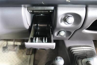 1999 Dodge Ram 2500 Laramie SLT  V-10 MAGNUM* 5-SPEED MANUAL* 58K ACTUAL MILES* NEVER HAD 5TH WHEEL OR GOOSENECK* NEW 33 " BFG KO3 10-PLYS* NEW BRAKES / SWAY BAR LINKS / BRAKE & COOLANT FLUSH* ALL ORIGINAL BOOKS-WINDOW STICKER-KEYS* - Photo 92 - Portland, OR 97230