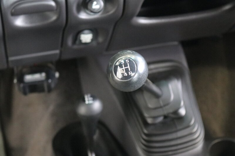 1999 Dodge Ram 2500 Laramie SLT  V-10 MAGNUM* 5-SPEED MANUAL* 58K ACTUAL MILES* NEVER HAD 5TH WHEEL OR GOOSENECK* NEW 33 " BFG KO3 10-PLYS* NEW BRAKES / SWAY BAR LINKS / BRAKE & COOLANT FLUSH* ALL ORIGINAL BOOKS-WINDOW STICKER-KEYS* - Photo 90 - Portland, OR 97230