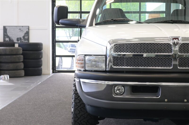 1999 Dodge Ram 2500 Laramie SLT  V-10 MAGNUM* 5-SPEED MANUAL* 58K ACTUAL MILES* NEVER HAD 5TH WHEEL OR GOOSENECK* NEW 33 " BFG KO3 10-PLYS* NEW BRAKES / SWAY BAR LINKS / BRAKE & COOLANT FLUSH* ALL ORIGINAL BOOKS-WINDOW STICKER-KEYS* - Photo 53 - Portland, OR 97230