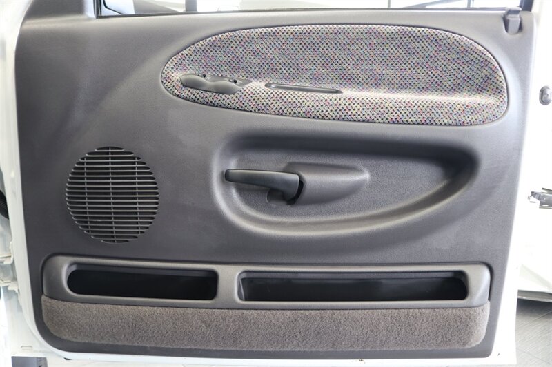 1999 Dodge Ram 2500 Laramie SLT  V-10 MAGNUM* 5-SPEED MANUAL* 58K ACTUAL MILES* NEVER HAD 5TH WHEEL OR GOOSENECK* NEW 33 " BFG KO3 10-PLYS* NEW BRAKES / SWAY BAR LINKS / BRAKE & COOLANT FLUSH* ALL ORIGINAL BOOKS-WINDOW STICKER-KEYS* - Photo 67 - Portland, OR 97230