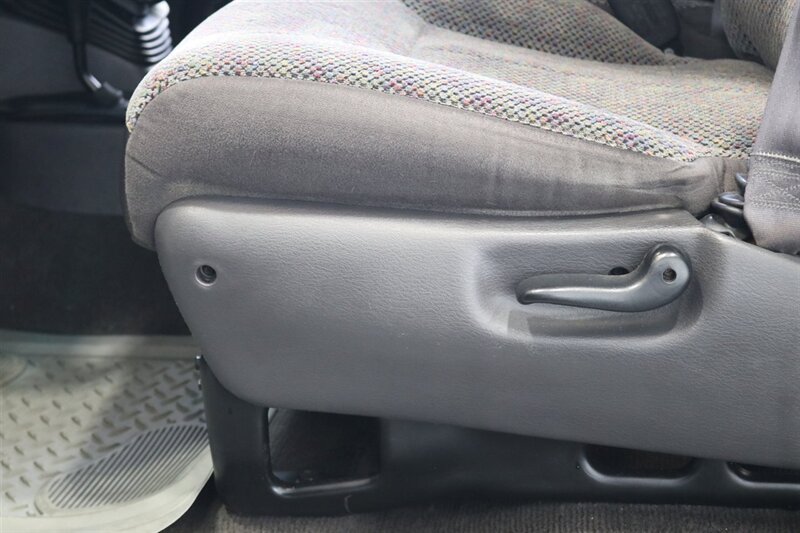 1999 Dodge Ram 2500 Laramie SLT  V-10 MAGNUM* 5-SPEED MANUAL* 58K ACTUAL MILES* NEVER HAD 5TH WHEEL OR GOOSENECK* NEW 33 " BFG KO3 10-PLYS* NEW BRAKES / SWAY BAR LINKS / BRAKE & COOLANT FLUSH* ALL ORIGINAL BOOKS-WINDOW STICKER-KEYS* - Photo 70 - Portland, OR 97230