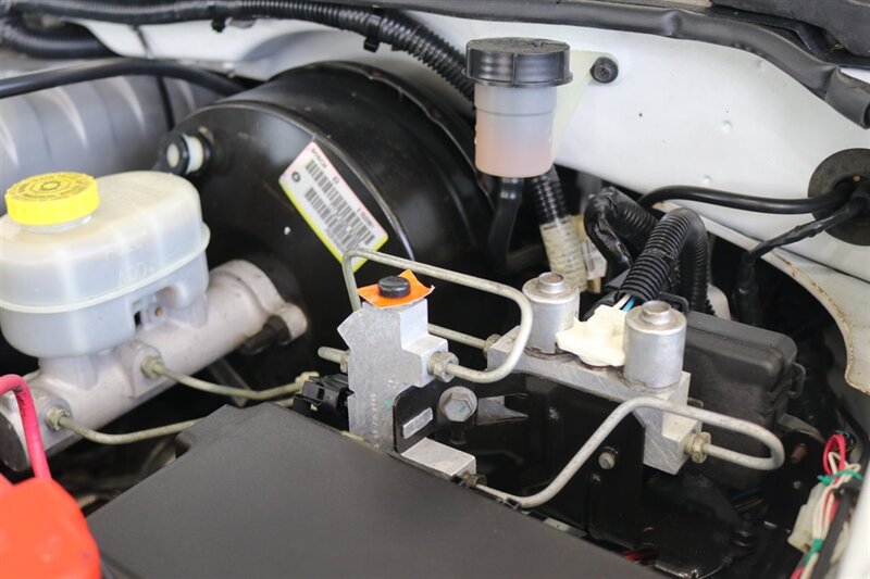 1999 Dodge Ram 2500 Laramie SLT  V-10 MAGNUM* 5-SPEED MANUAL* 58K ACTUAL MILES* NEVER HAD 5TH WHEEL OR GOOSENECK* NEW 33 " BFG KO3 10-PLYS* NEW BRAKES / SWAY BAR LINKS / BRAKE & COOLANT FLUSH* ALL ORIGINAL BOOKS-WINDOW STICKER-KEYS* - Photo 40 - Portland, OR 97230