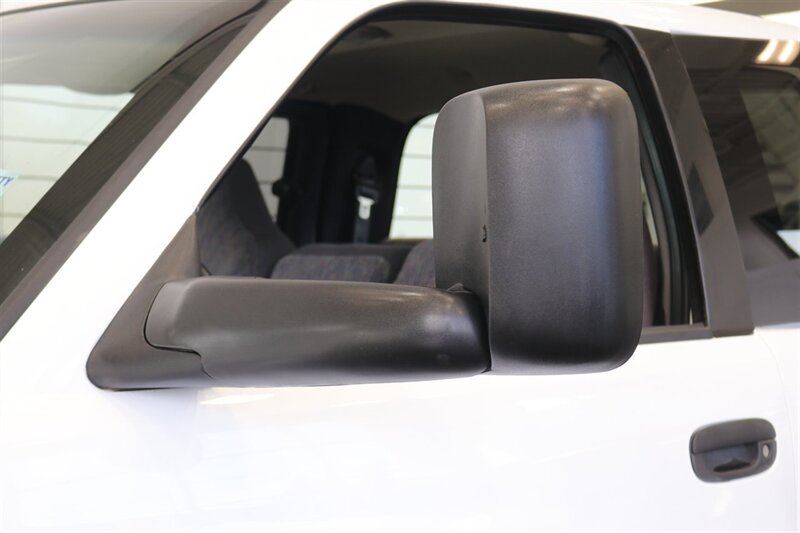 1999 Dodge Ram 2500 Laramie SLT  V-10 MAGNUM* 5-SPEED MANUAL* 58K ACTUAL MILES* NEVER HAD 5TH WHEEL OR GOOSENECK* NEW 33 " BFG KO3 10-PLYS* NEW BRAKES / SWAY BAR LINKS / BRAKE & COOLANT FLUSH* ALL ORIGINAL BOOKS-WINDOW STICKER-KEYS* - Photo 62 - Portland, OR 97230