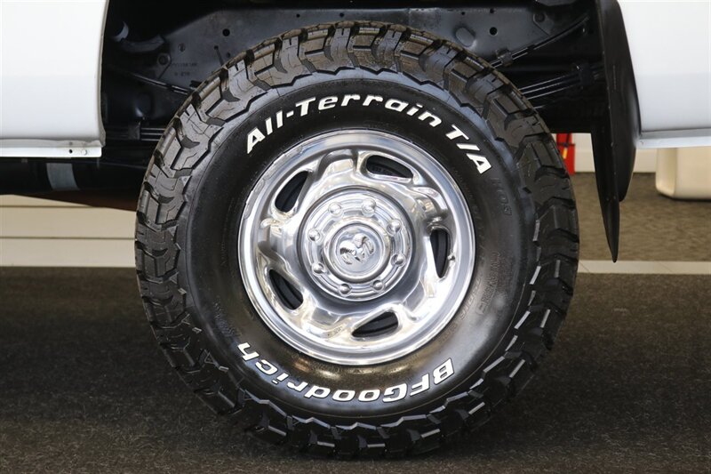 1999 Dodge Ram 2500 Laramie SLT  V-10 MAGNUM* 5-SPEED MANUAL* 58K ACTUAL MILES* NEVER HAD 5TH WHEEL OR GOOSENECK* NEW 33 " BFG KO3 10-PLYS* NEW BRAKES / SWAY BAR LINKS / BRAKE & COOLANT FLUSH* ALL ORIGINAL BOOKS-WINDOW STICKER-KEYS* - Photo 50 - Portland, OR 97230