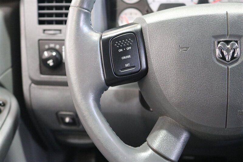 2006 Dodge Ram 3500 SLT  NEW 3 " CARLI LEVEL KIT W/ NEW 35 " BFG KO3 12-PLYs* 100% RUST FREE* NEVER HAD GOOSE NECK OR 5TH WHEEL* 6-SPEED MANUAL 5.9L HO* IN NEW CONDITION 100%* ALL ORIGINAL BOOKS & MANUALS & 2-KEYS* SERVICED - Photo 80 - Portland, OR 97230