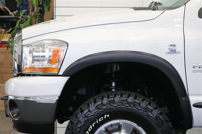 2006 Dodge Ram 3500 SLT  NEW 3 " CARLI LEVEL KIT W/ NEW 35 " BFG KO3 12-PLYs* 100% RUST FREE* NEVER HAD GOOSE NECK OR 5TH WHEEL* 6-SPEED MANUAL 5.9L HO* IN NEW CONDITION 100%* ALL ORIGINAL BOOKS & MANUALS & 2-KEYS* SERVICED - Photo 11 - Portland, OR 97230