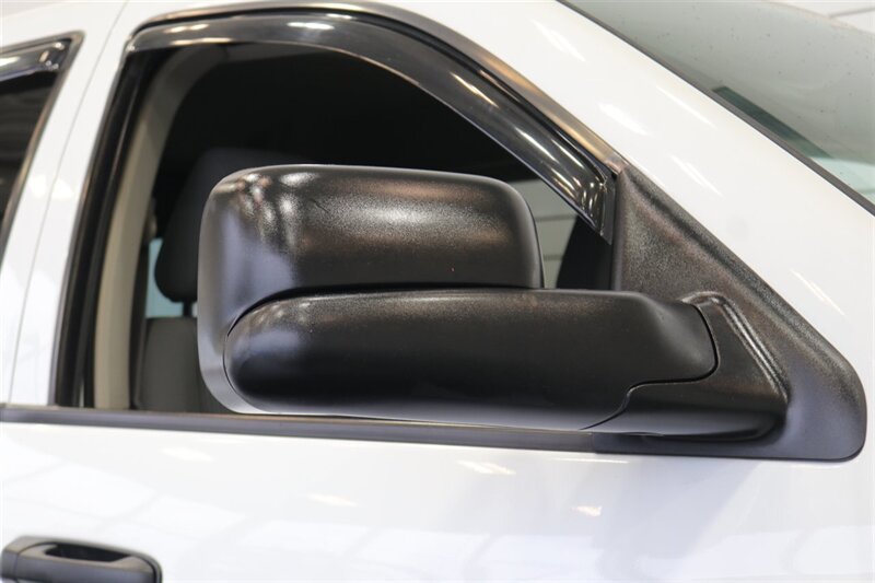 2006 Dodge Ram 3500 SLT  NEW 3 " CARLI LEVEL KIT W/ NEW 35 " BFG KO3 12-PLYs* 100% RUST FREE* NEVER HAD GOOSE NECK OR 5TH WHEEL* 6-SPEED MANUAL 5.9L HO* IN NEW CONDITION 100%* ALL ORIGINAL BOOKS & MANUALS & 2-KEYS* SERVICED - Photo 55 - Portland, OR 97230