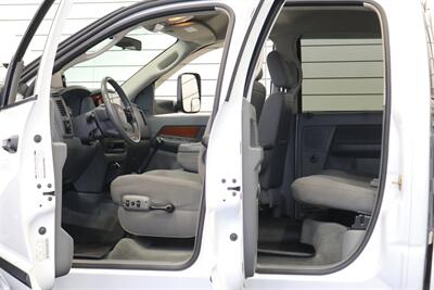 2006 Dodge Ram 3500 SLT  NEW 3 " CARLI LEVEL KIT W/ NEW 35 " BFG KO3 12-PLYs* 100% RUST FREE* NEVER HAD GOOSE NECK OR 5TH WHEEL* 6-SPEED MANUAL 5.9L HO* IN NEW CONDITION 100%* ALL ORIGINAL BOOKS & MANUALS & 2-KEYS* SERVICED - Photo 45 - Portland, OR 97230