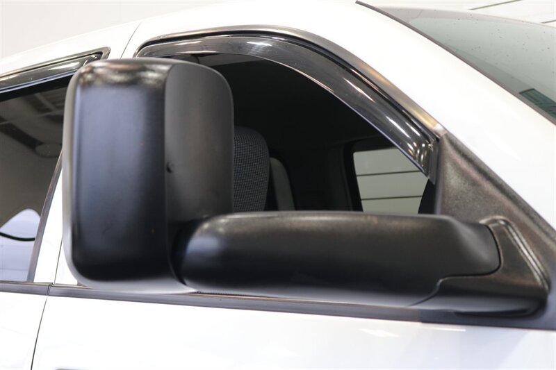 2006 Dodge Ram 3500 SLT  NEW 3 " CARLI LEVEL KIT W/ NEW 35 " BFG KO3 12-PLYs* 100% RUST FREE* NEVER HAD GOOSE NECK OR 5TH WHEEL* 6-SPEED MANUAL 5.9L HO* IN NEW CONDITION 100%* ALL ORIGINAL BOOKS & MANUALS & 2-KEYS* SERVICED - Photo 54 - Portland, OR 97230