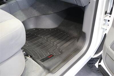 2006 Dodge Ram 3500 SLT  NEW 3 " CARLI LEVEL KIT W/ NEW 35 " BFG KO3 12-PLYs* 100% RUST FREE* NEVER HAD GOOSE NECK OR 5TH WHEEL* 6-SPEED MANUAL 5.9L HO* IN NEW CONDITION 100%* ALL ORIGINAL BOOKS & MANUALS & 2-KEYS* SERVICED - Photo 64 - Portland, OR 97230