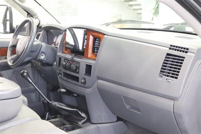 2006 Dodge Ram 3500 SLT  NEW 3 " CARLI LEVEL KIT W/ NEW 35 " BFG KO3 12-PLYs* 100% RUST FREE* NEVER HAD GOOSE NECK OR 5TH WHEEL* 6-SPEED MANUAL 5.9L HO* IN NEW CONDITION 100%* ALL ORIGINAL BOOKS & MANUALS & 2-KEYS* SERVICED - Photo 84 - Portland, OR 97230