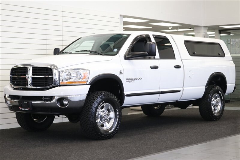 2006 Dodge Ram 3500 SLT  NEW 3 " CARLI LEVEL KIT W/ NEW 35 " BFG KO3 12-PLYs* 100% RUST FREE* NEVER HAD GOOSE NECK OR 5TH WHEEL* 6-SPEED MANUAL 5.9L HO* IN NEW CONDITION 100%* ALL ORIGINAL BOOKS & MANUALS & 2-KEYS* SERVICED - Photo 3 - Portland, OR 97230