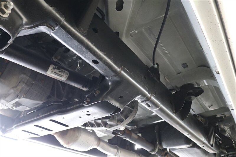 2006 Dodge Ram 3500 SLT  NEW 3 " CARLI LEVEL KIT W/ NEW 35 " BFG KO3 12-PLYs* 100% RUST FREE* NEVER HAD GOOSE NECK OR 5TH WHEEL* 6-SPEED MANUAL 5.9L HO* IN NEW CONDITION 100%* ALL ORIGINAL BOOKS & MANUALS & 2-KEYS* SERVICED - Photo 27 - Portland, OR 97230