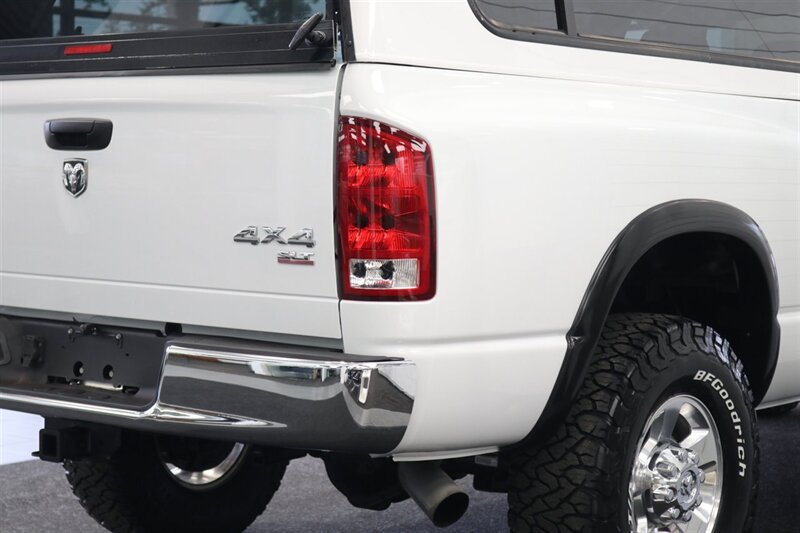 2006 Dodge Ram 3500 SLT  NEW 3 " CARLI LEVEL KIT W/ NEW 35 " BFG KO3 12-PLYs* 100% RUST FREE* NEVER HAD GOOSE NECK OR 5TH WHEEL* 6-SPEED MANUAL 5.9L HO* IN NEW CONDITION 100%* ALL ORIGINAL BOOKS & MANUALS & 2-KEYS* SERVICED - Photo 39 - Portland, OR 97230