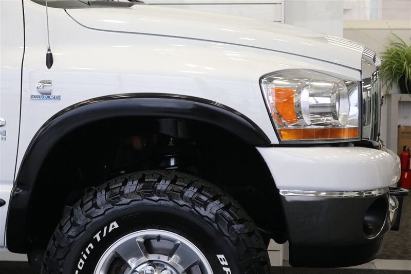 2006 Dodge Ram 3500 SLT  NEW 3 " CARLI LEVEL KIT W/ NEW 35 " BFG KO3 12-PLYs* 100% RUST FREE* NEVER HAD GOOSE NECK OR 5TH WHEEL* 6-SPEED MANUAL 5.9L HO* IN NEW CONDITION 100%* ALL ORIGINAL BOOKS & MANUALS & 2-KEYS* SERVICED - Photo 49 - Portland, OR 97230