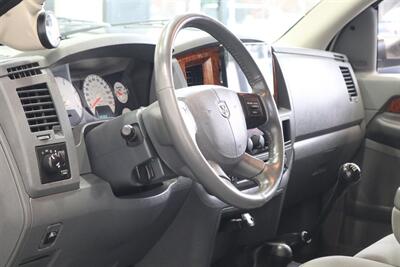 2006 Dodge Ram 3500 SLT  NEW 3 " CARLI LEVEL KIT W/ NEW 35 " BFG KO3 12-PLYs* 100% RUST FREE* NEVER HAD GOOSE NECK OR 5TH WHEEL* 6-SPEED MANUAL 5.9L HO* IN NEW CONDITION 100%* ALL ORIGINAL BOOKS & MANUALS & 2-KEYS* SERVICED - Photo 76 - Portland, OR 97230