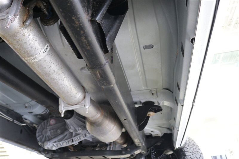 2006 Dodge Ram 3500 SLT  NEW 3 " CARLI LEVEL KIT W/ NEW 35 " BFG KO3 12-PLYs* 100% RUST FREE* NEVER HAD GOOSE NECK OR 5TH WHEEL* 6-SPEED MANUAL 5.9L HO* IN NEW CONDITION 100%* ALL ORIGINAL BOOKS & MANUALS & 2-KEYS* SERVICED - Photo 26 - Portland, OR 97230