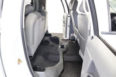 2006 Dodge Ram 3500 SLT  NEW 3 " CARLI LEVEL KIT W/ NEW 35 " BFG KO3 12-PLYs* 100% RUST FREE* NEVER HAD GOOSE NECK OR 5TH WHEEL* 6-SPEED MANUAL 5.9L HO* IN NEW CONDITION 100%* ALL ORIGINAL BOOKS & MANUALS & 2-KEYS* SERVICED - Photo 74 - Portland, OR 97230