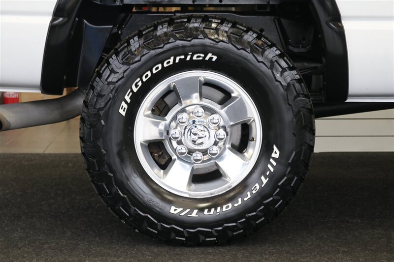 2006 Dodge Ram 3500 SLT  NEW 3 " CARLI LEVEL KIT W/ NEW 35 " BFG KO3 12-PLYs* 100% RUST FREE* NEVER HAD GOOSE NECK OR 5TH WHEEL* 6-SPEED MANUAL 5.9L HO* IN NEW CONDITION 100%* ALL ORIGINAL BOOKS & MANUALS & 2-KEYS* SERVICED - Photo 56 - Portland, OR 97230