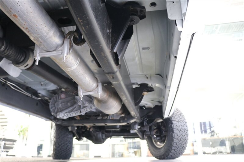 2006 Dodge Ram 3500 SLT  NEW 3 " CARLI LEVEL KIT W/ NEW 35 " BFG KO3 12-PLYs* 100% RUST FREE* NEVER HAD GOOSE NECK OR 5TH WHEEL* 6-SPEED MANUAL 5.9L HO* IN NEW CONDITION 100%* ALL ORIGINAL BOOKS & MANUALS & 2-KEYS* SERVICED - Photo 32 - Portland, OR 97230