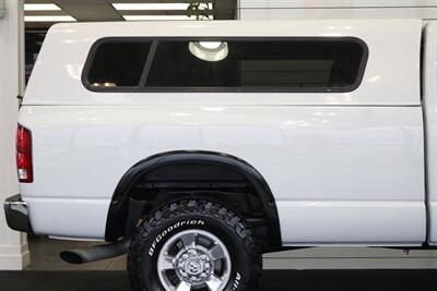 2006 Dodge Ram 3500 SLT  NEW 3 " CARLI LEVEL KIT W/ NEW 35 " BFG KO3 12-PLYs* 100% RUST FREE* NEVER HAD GOOSE NECK OR 5TH WHEEL* 6-SPEED MANUAL 5.9L HO* IN NEW CONDITION 100%* ALL ORIGINAL BOOKS & MANUALS & 2-KEYS* SERVICED - Photo 53 - Portland, OR 97230