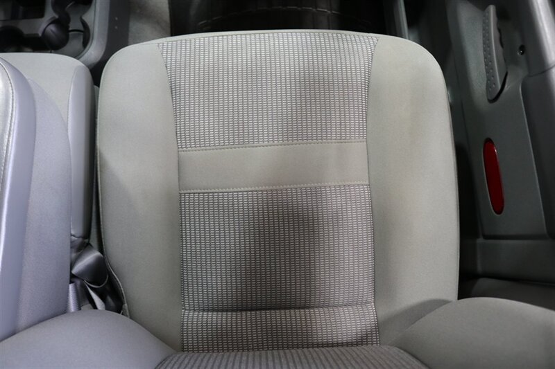 2006 Dodge Ram 3500 SLT  NEW 3 " CARLI LEVEL KIT W/ NEW 35 " BFG KO3 12-PLYs* 100% RUST FREE* NEVER HAD GOOSE NECK OR 5TH WHEEL* 6-SPEED MANUAL 5.9L HO* IN NEW CONDITION 100%* ALL ORIGINAL BOOKS & MANUALS & 2-KEYS* SERVICED - Photo 66 - Portland, OR 97230