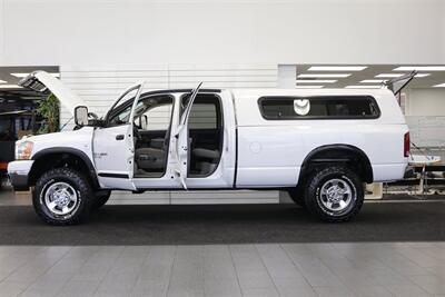 2006 Dodge Ram 3500 SLT  NEW 3 " CARLI LEVEL KIT W/ NEW 35 " BFG KO3 12-PLYs* 100% RUST FREE* NEVER HAD GOOSE NECK OR 5TH WHEEL* 6-SPEED MANUAL 5.9L HO* IN NEW CONDITION 100%* ALL ORIGINAL BOOKS & MANUALS & 2-KEYS* SERVICED - Photo 10 - Portland, OR 97230